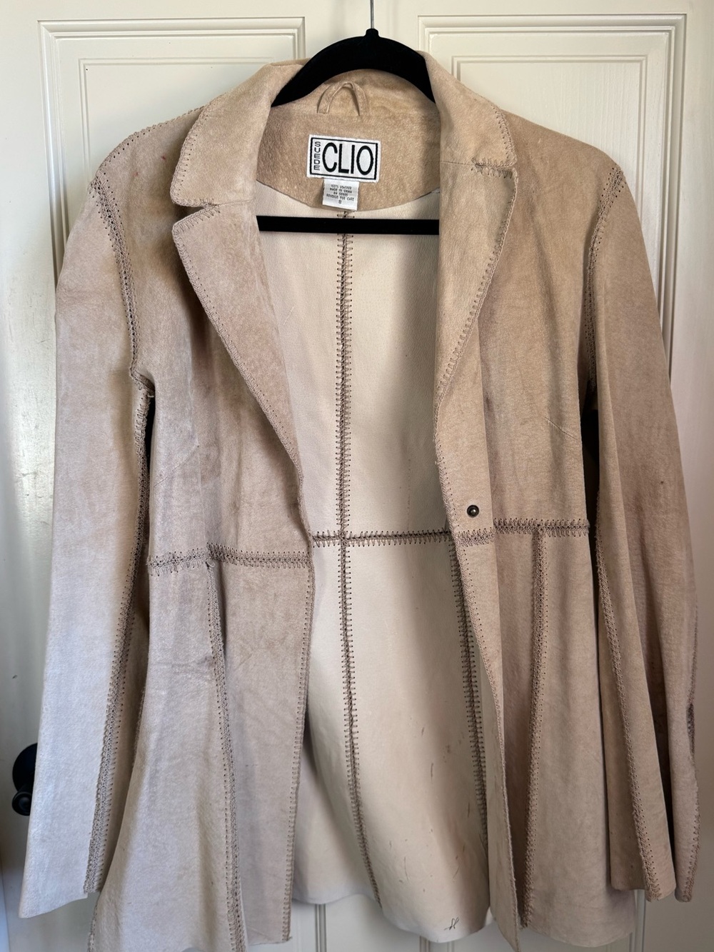 CLIO Suede Blazer